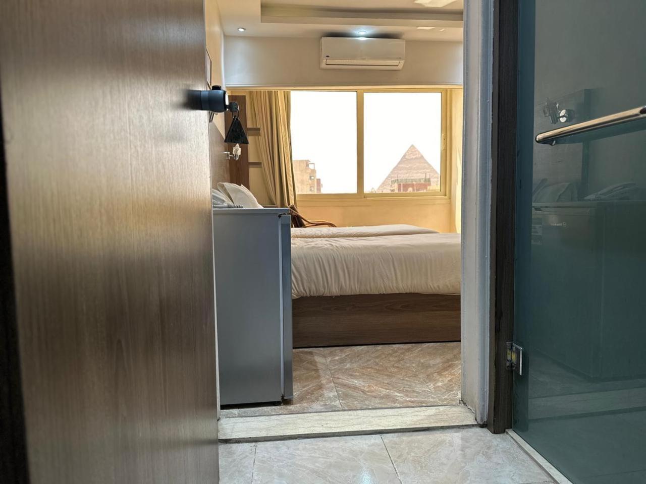 Hassan Pyramids Hotel Kafrat al Jabal Bagian luar foto