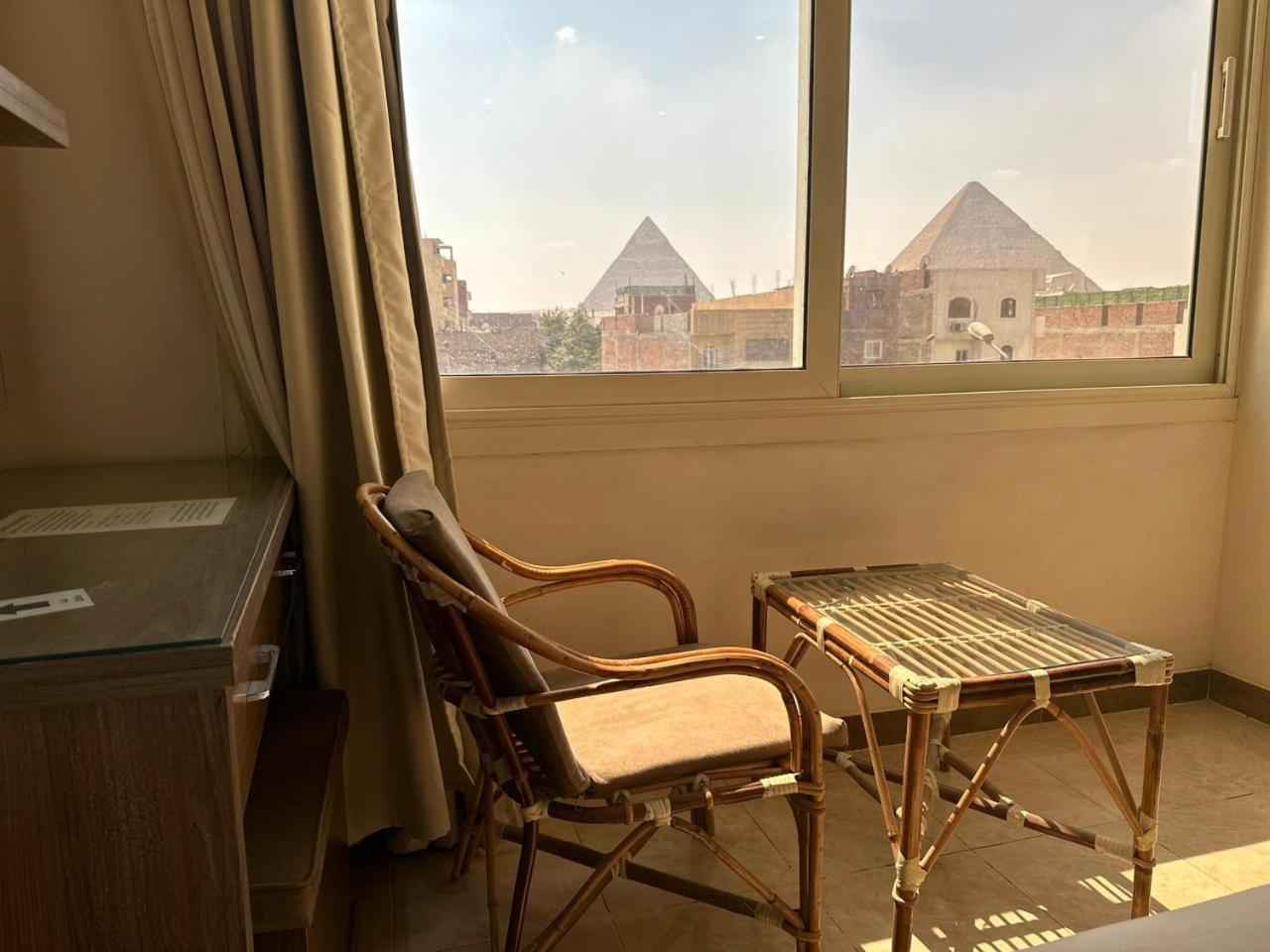 Hassan Pyramids Hotel Kafrat al Jabal Bagian luar foto