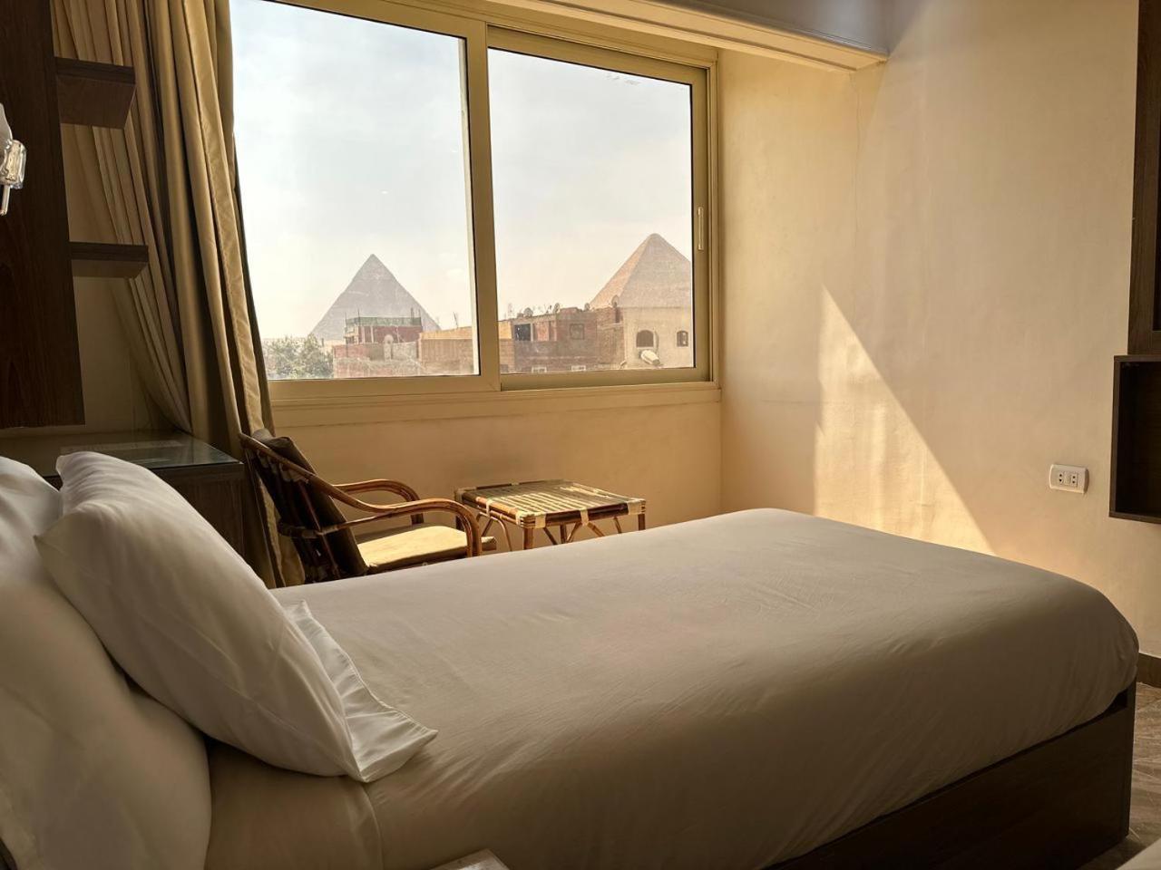 Hassan Pyramids Hotel Kafrat al Jabal Bagian luar foto