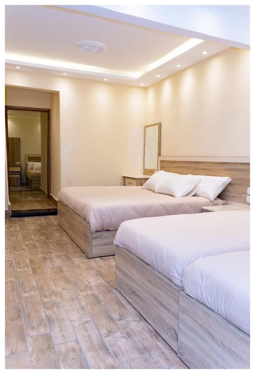 Hassan Pyramids Hotel Kafrat al Jabal Bagian luar foto